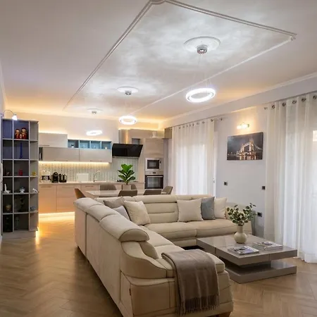 Ledy Penthouse Апартаменты