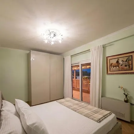 Ledy Penthouse Влёра