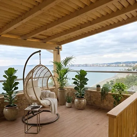 Ledy Penthouse Апартаменты