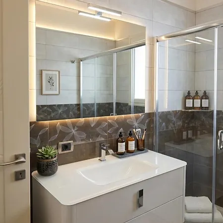 Ledy Penthouse Апартаменты Влёра
